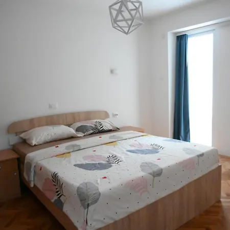 Apartament Tg